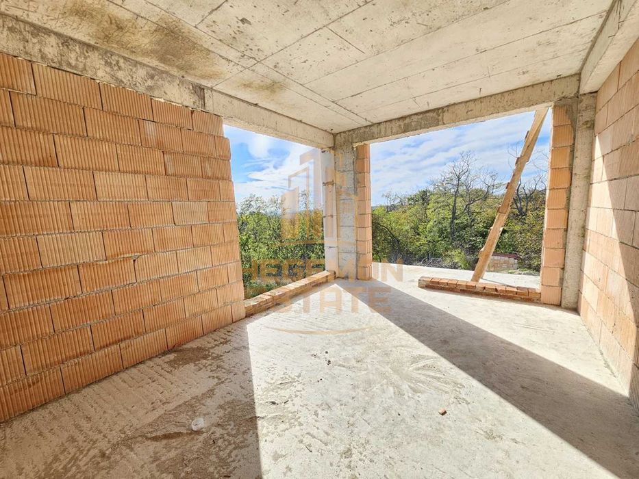 Продава се Къща в Варна, м-т Боровец - юг - 190 кв.м за 1309 €/кв.м - Снимка #12