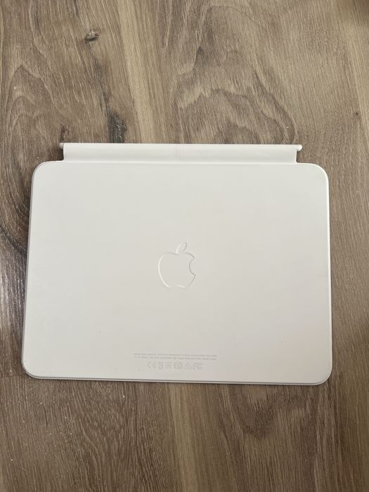 Magic keyboard folio для iPad