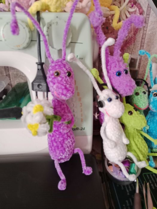 продаются таракашки-букашки