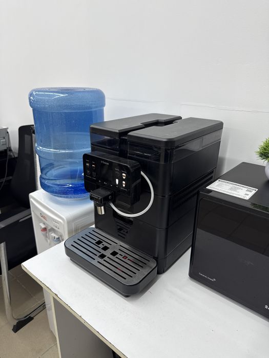 Продам кофе машину в идеальном состояний