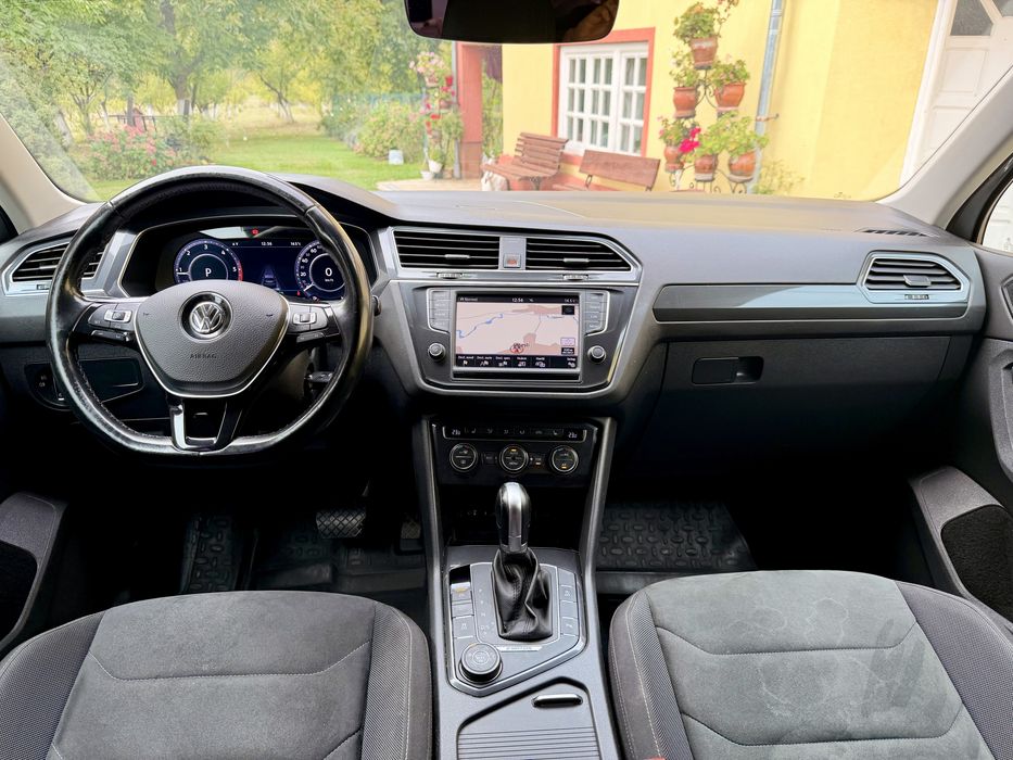VW Tiguan Highline 2.0 TDI 190 CP 4Motion DSG, 2017, full LED, ACC bord digital