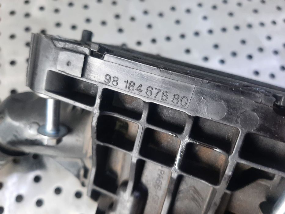 carcasa termostat 1.5 tdci  ztda ford focus 4 9818467880