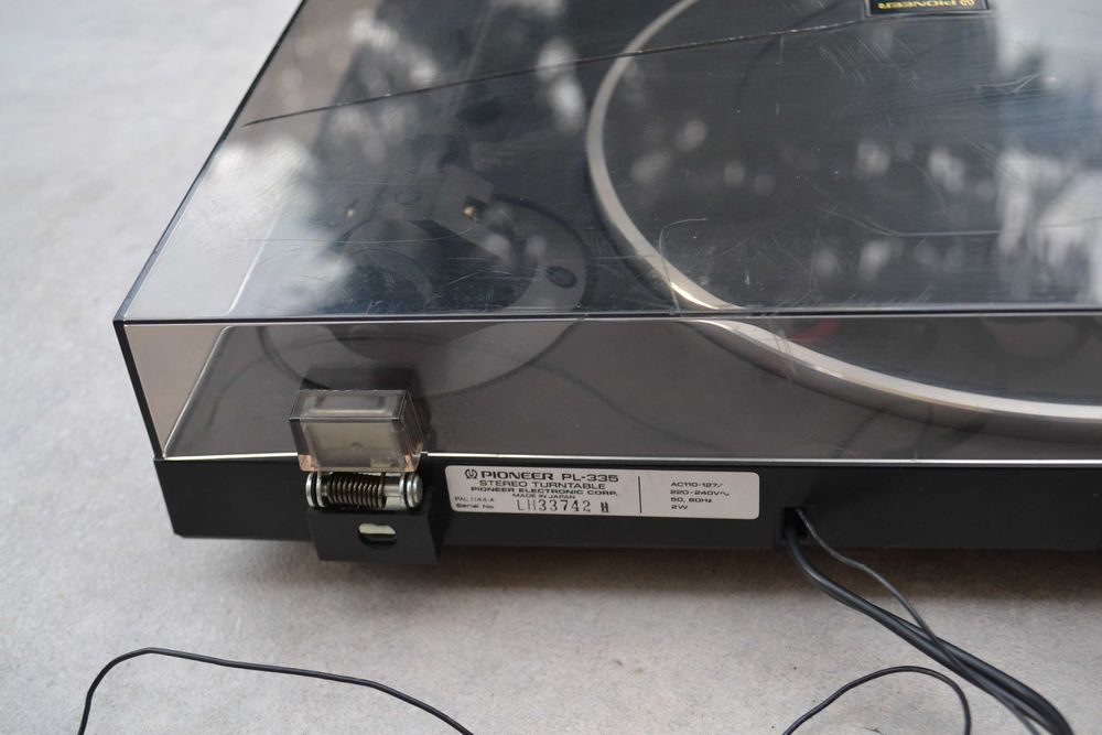 Pick up Pioneer PL 335