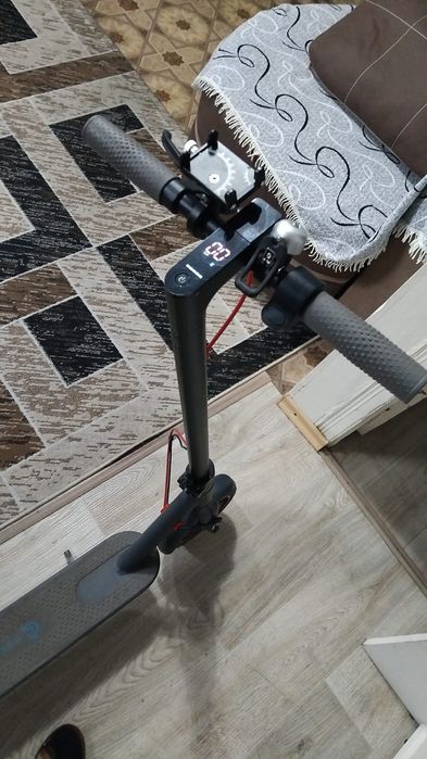 Продам электросамокат