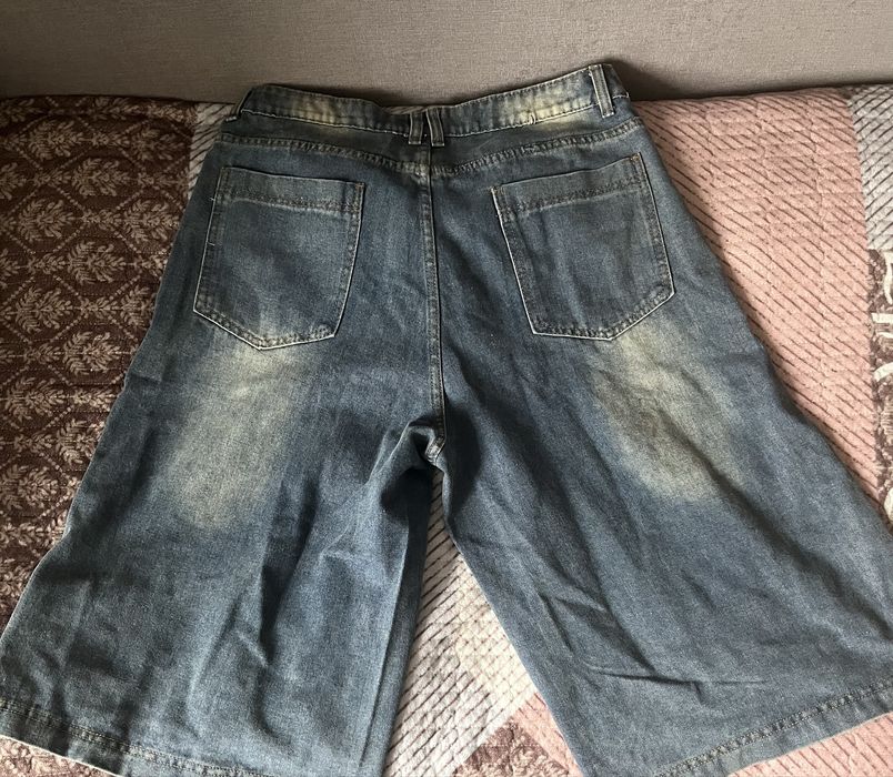 Джинсовые  шорты