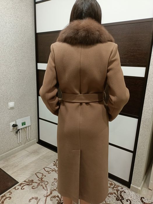 Пальто с натуральным мехом