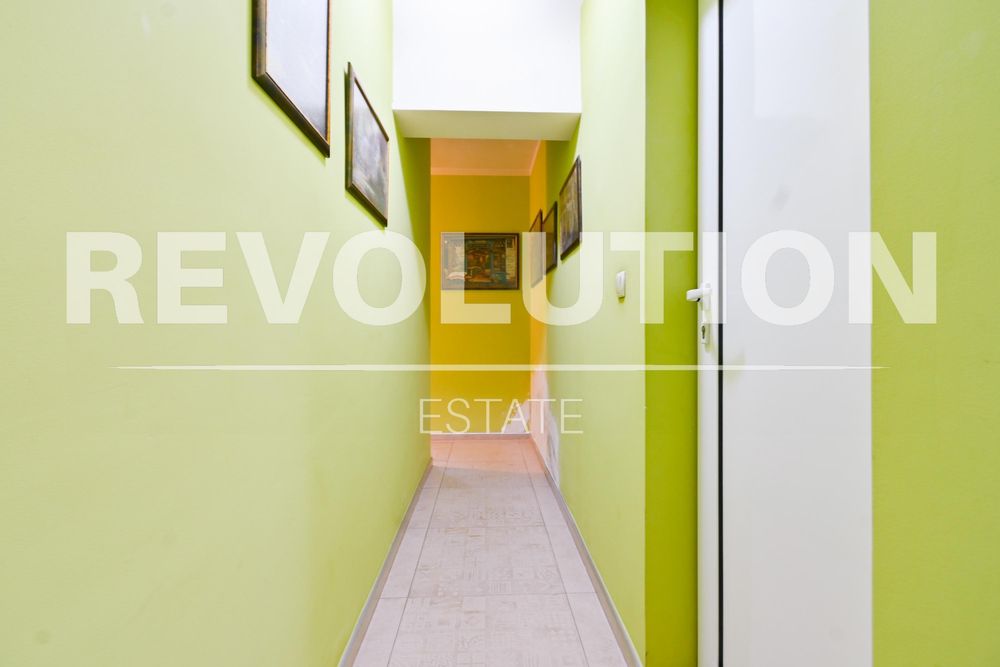 Продава се Тристаен апартамент в София, Младост 4 - 120 кв.м за 1254 €/кв.м - Снимка #8