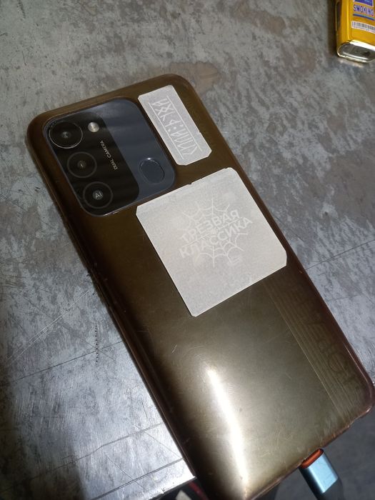 Продам телефон техно 8C