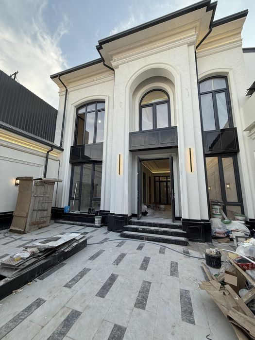 Продается 3х уровневый дом на Циолковского