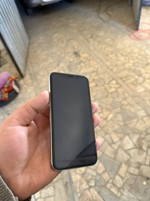 Iphone 11 pro  ideal