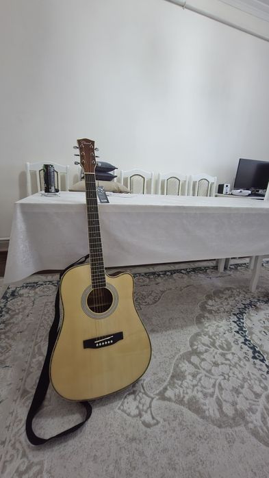 Акустическая гитара Chard новый