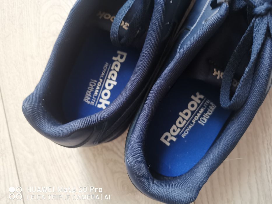 Продавам чисто нови маратонки Reebok 44