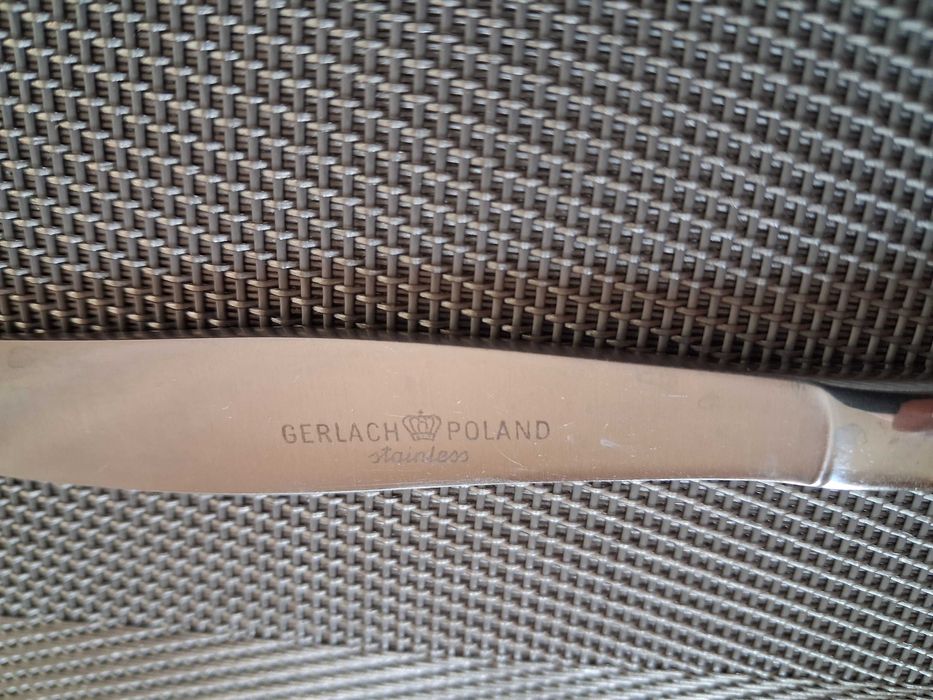 Стъклен сервиз за торта и прибори за хранене