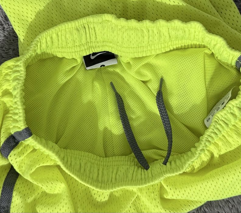 NIKE къс панталон  S