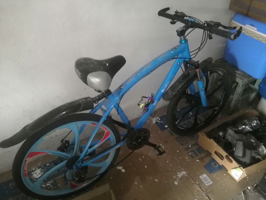 Скоростной велосипед BMW