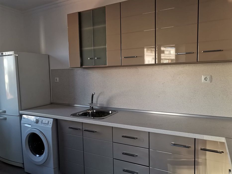 Дава се под наем Едностаен апартамент в Свиленград - 54 кв.м за 298.86 € - Снимка #5