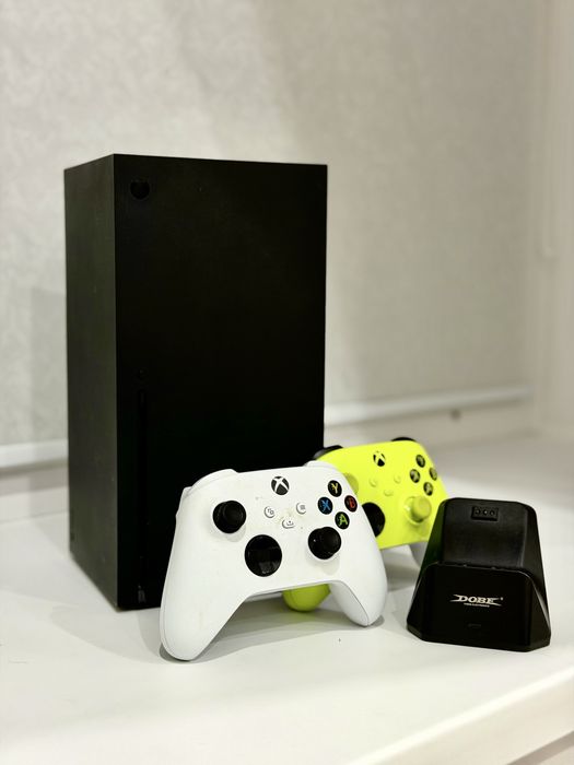 Продам XBOX Series X 1TB