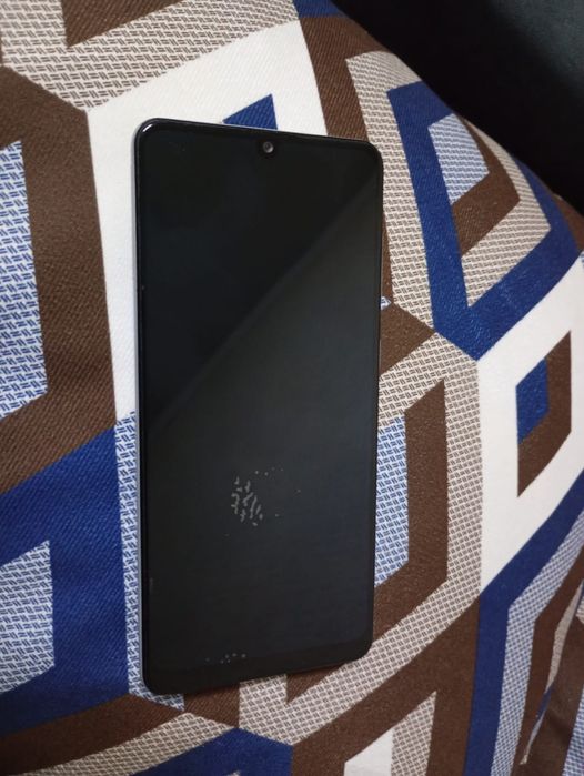 Продам телефон Samsung A31