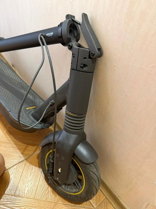 Ninebot g2max продам