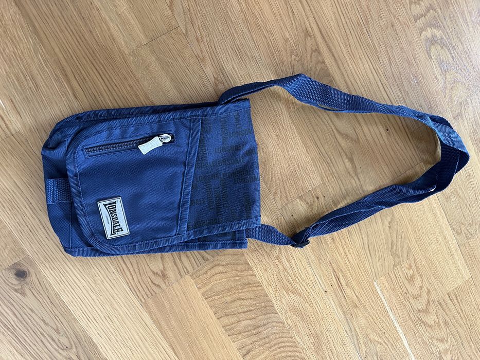 Мъжка малка чанта Lonsdale