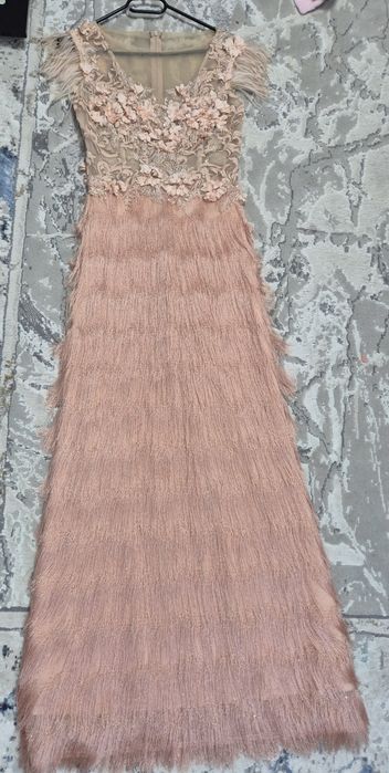 Rochie de ocazie cu franjuri si aplicații 3D