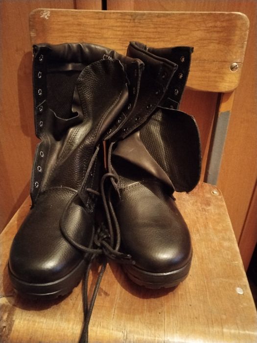 Продам берцы 44 р