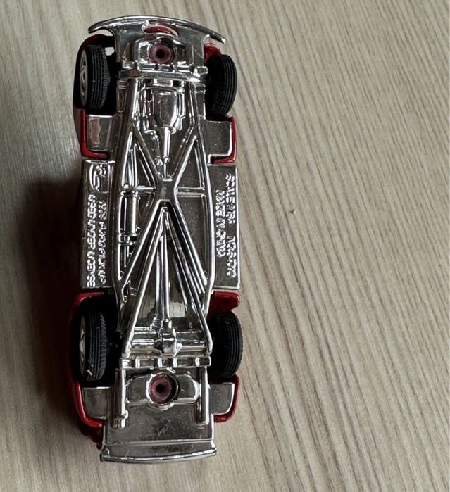 Machete auto 1/60 Johnny Lighting