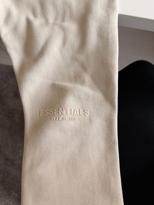 Essentials долнище анцуг бежов