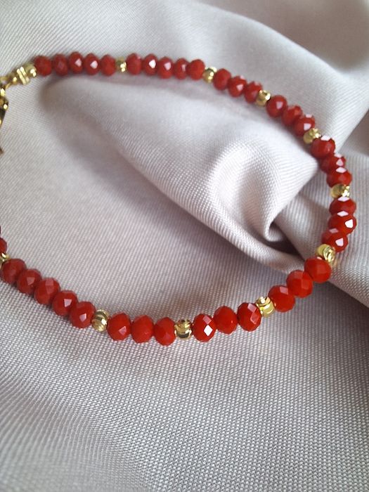 Колиета и гривни от естествени камъни  по поръчка