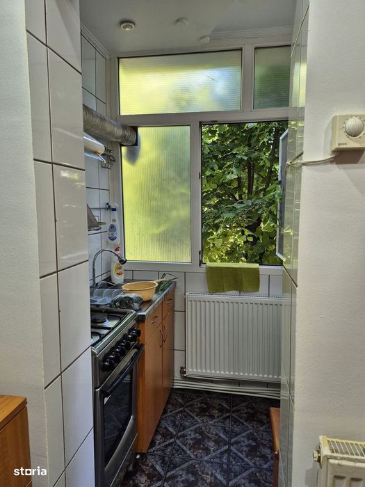 Apartament 2 camere, confort 1 decomandat, Trivale.