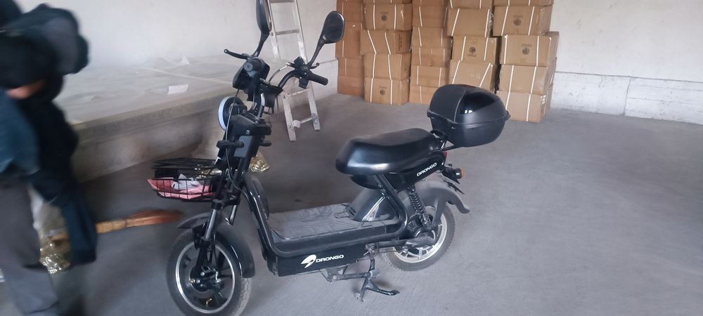 Электро скутер сотилади