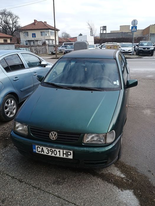 Продавам Фолксваген Поло 97г.