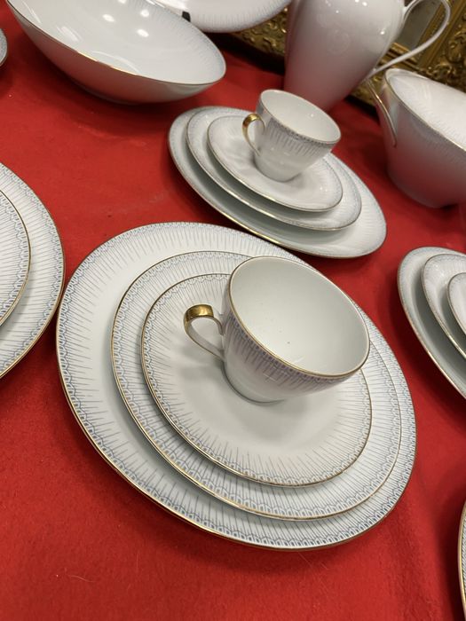 Немски порцеланов сервиз bavaria за кафе и за хранене