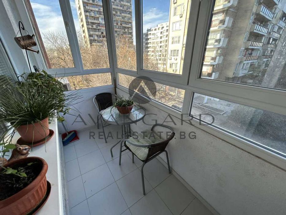 Продава се Тристаен апартамент в Пловдив, Кючук Париж - 84 кв.м за 1548 €/кв.м - Снимка #11