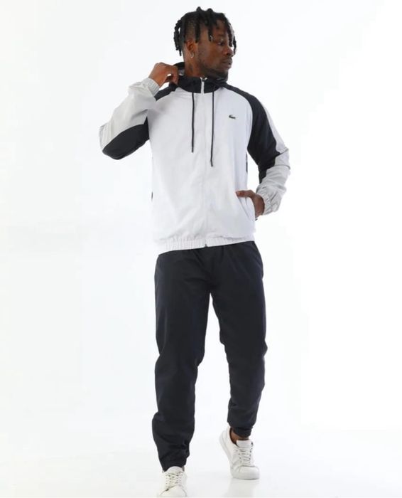 Спортивные костюмы Lacoste