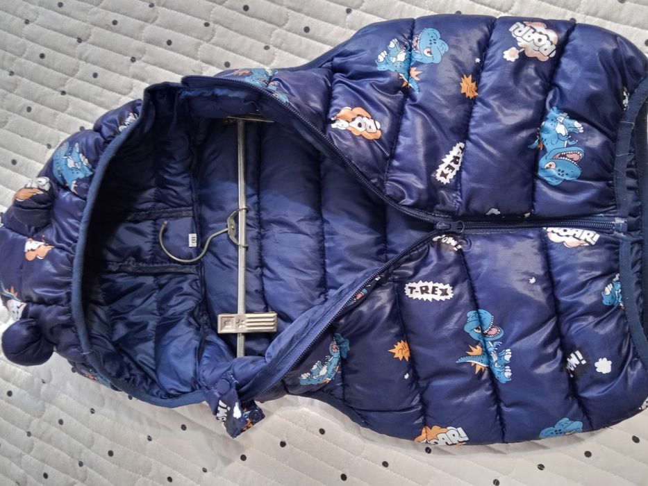 Жилет детский, в отличном состоянии