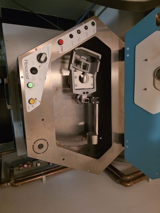 Vând hexacast pi dental