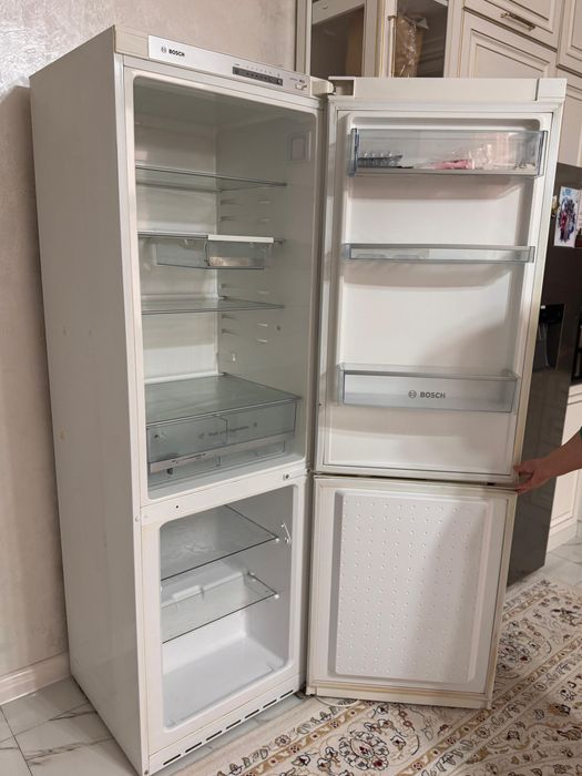 Холодильник для кухни