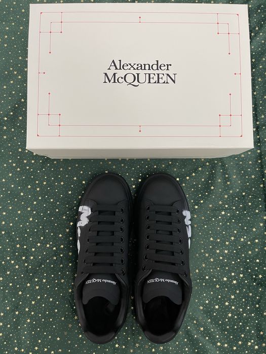 ALEXANDER Mcqueen Graffiti