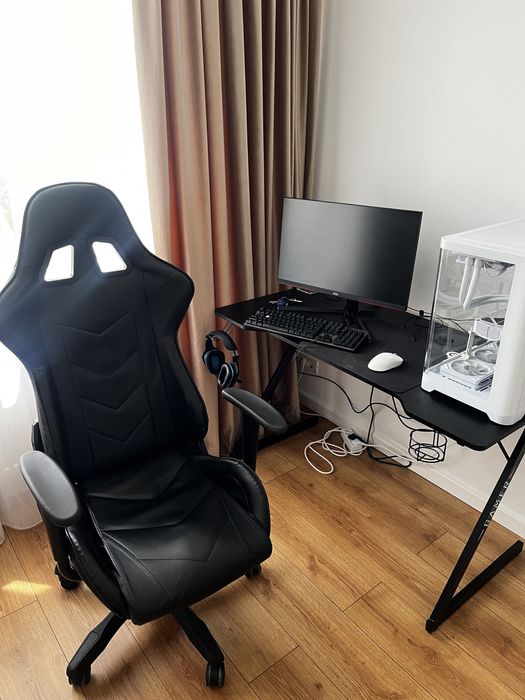 Pc gaming 5070 cu 9800x3d tot in garantie