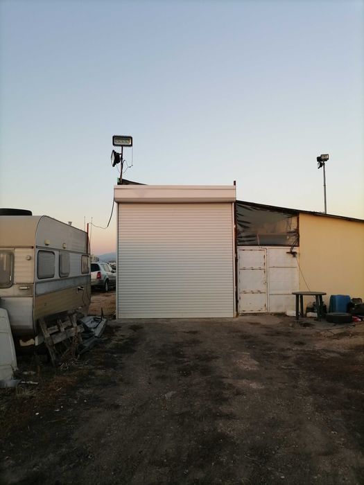 Дава се под наем Промишлена сграда в София, Илиянци - 40 кв.м за 612 € - Снимка #1