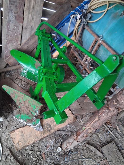 Vand plug dupa tractor