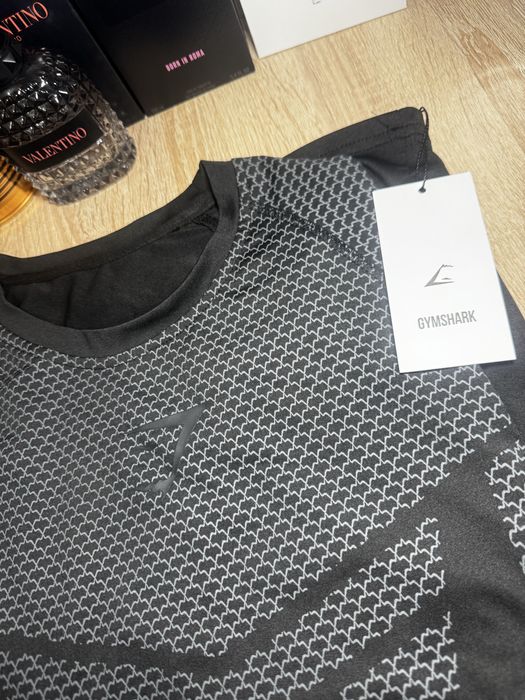 gymshark compression shirt s,m,l