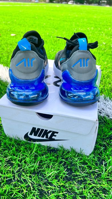 Крассовки Nike AirMax