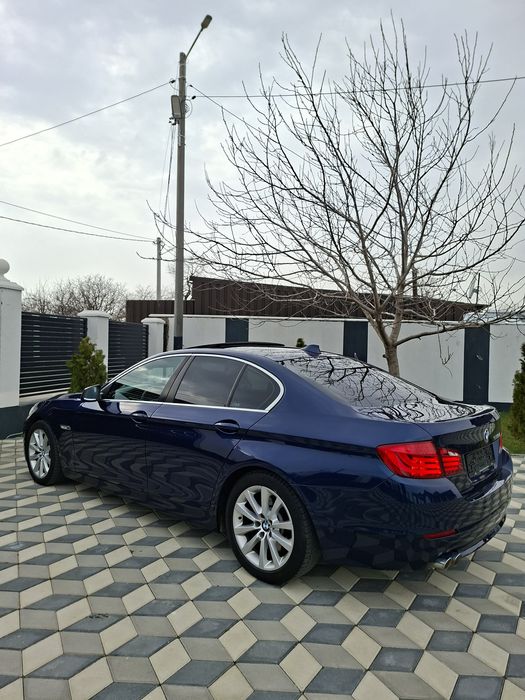 Vând Bmw 530d An 2013 258 de caii trapa Head-up dysplay