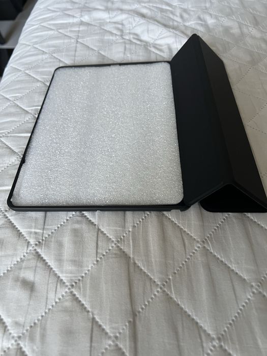 Продавам калъф / кейс за ipad 9,7 инча iPad Air 1/2, модел А1822, А1823