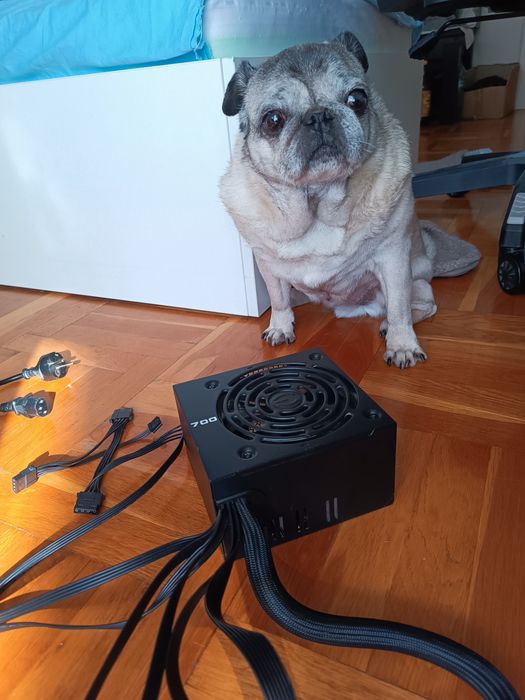 Захранване EVGA 700W