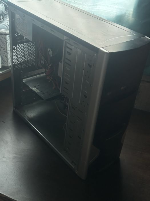 Pc placa video GT 630 restul componentelor in descriere