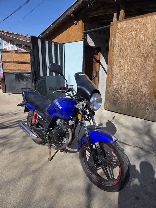 Продавам мотор 125