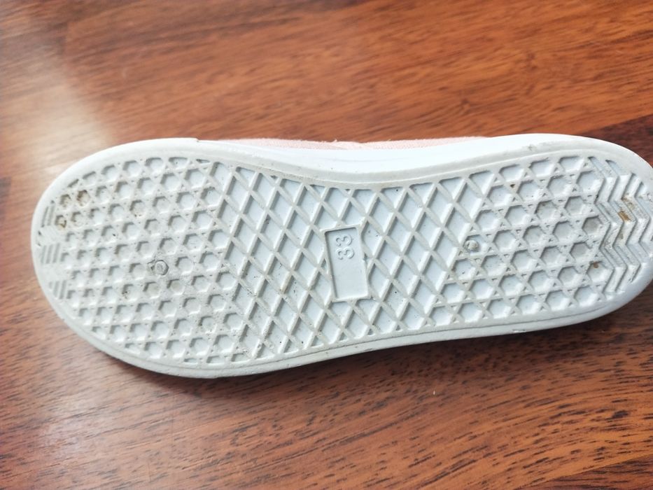 Se vinde teniși Fila